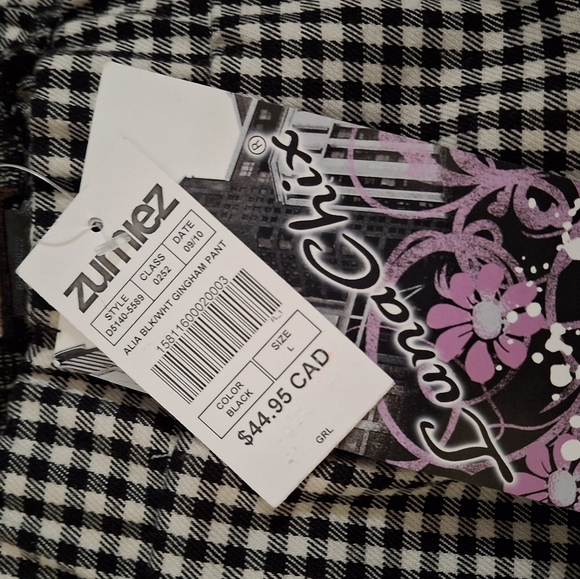 💚$8 - Picture 2 of 2